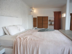 Tsunagari Studio Apartment Babakan